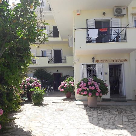 Pansion Filoxenia Apartments & Studios Tsoukaládhes Exterior foto