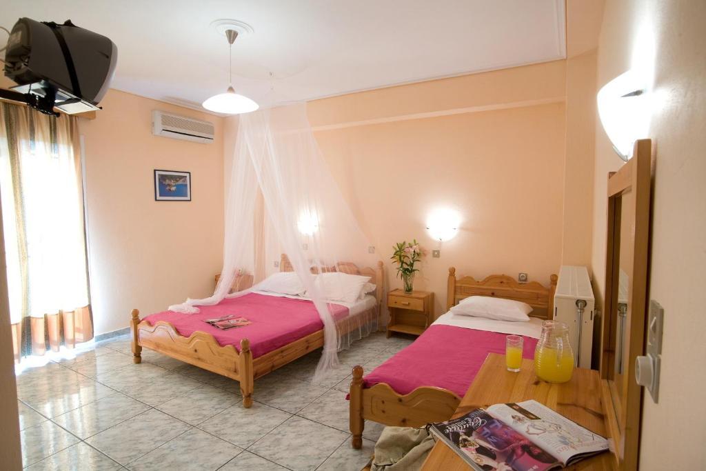 Pansion Filoxenia Apartments & Studios Tsoukaládhes Quarto foto
